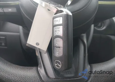 2017 Mazda Mazda3 Sport z USA, uszkodzony, nr VIN 3MZBN1U74HM134880